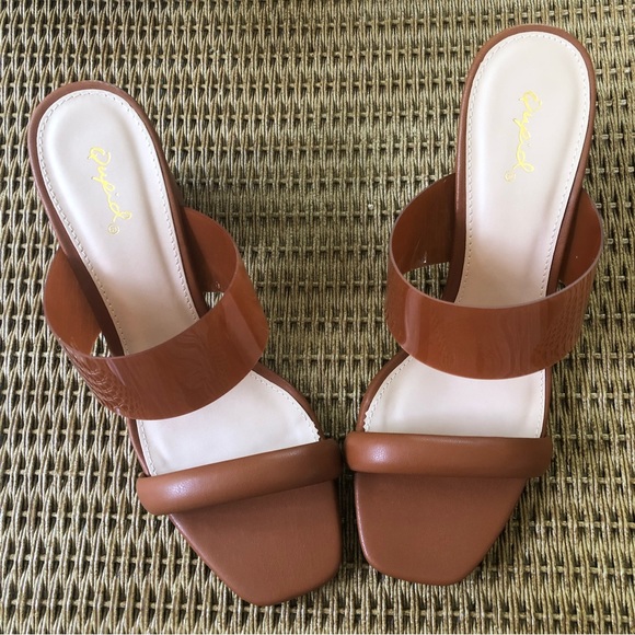 🤎🤎 Block Heel Strappy Sandal 🤎🤎 - Picture 5 of 11